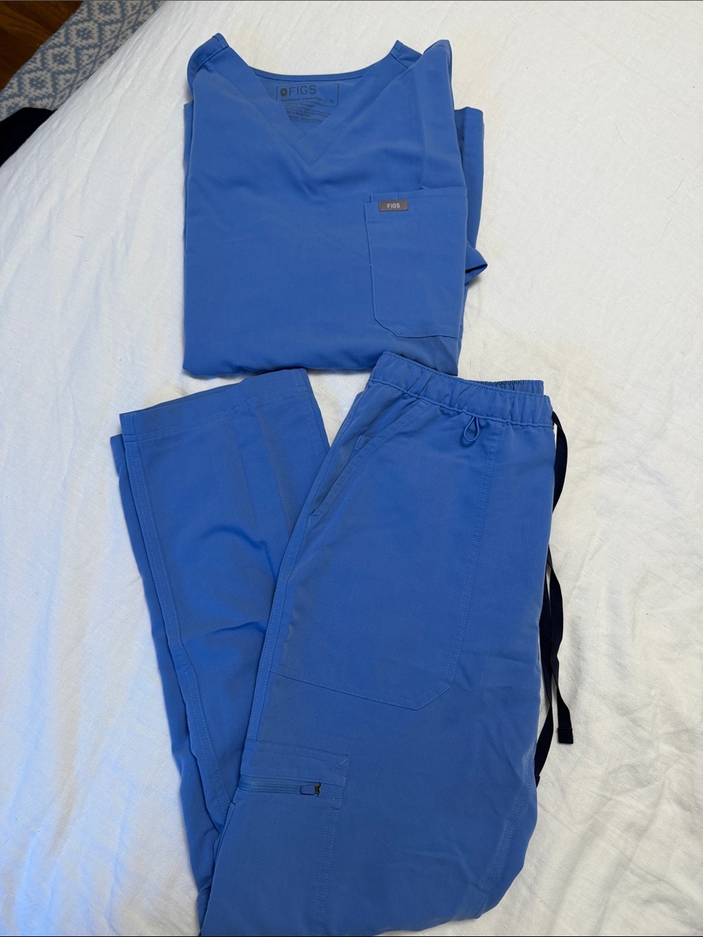 Figs Men's Cargo Scrub Set - Ceil Blue